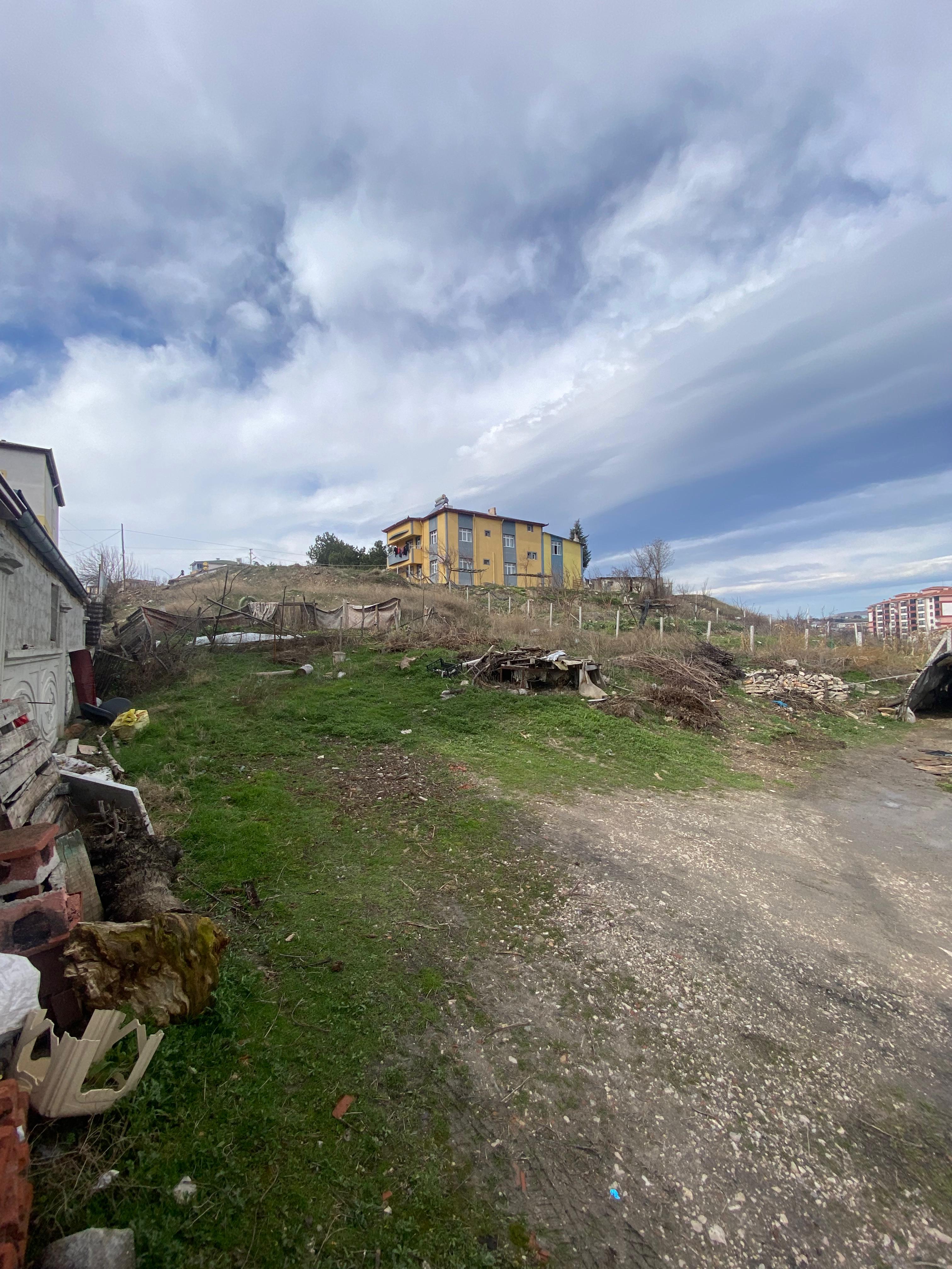 MABEL''DEN MERKEZİ KONUMDA ARSA